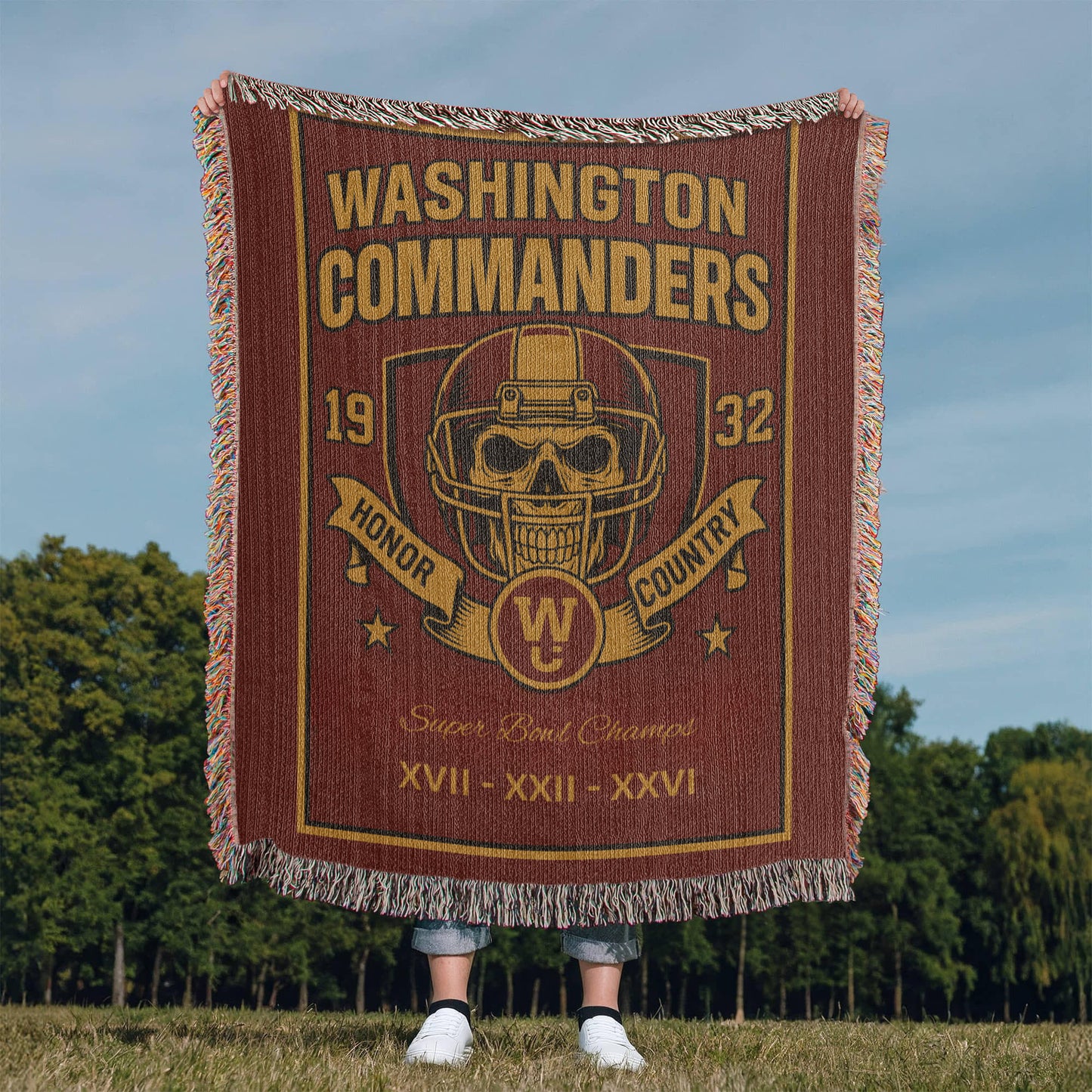 Washington Commanders Woven Blanket – Skull Helmet Design | Super Bowl Champions Throw