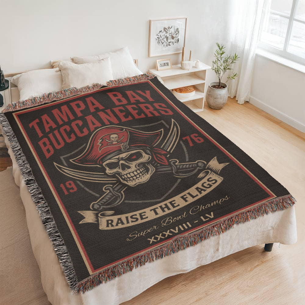 Tampa Bay Buccaneers Woven Blanket – “Raise the Flags” Vintage Pirate Skull (1976)